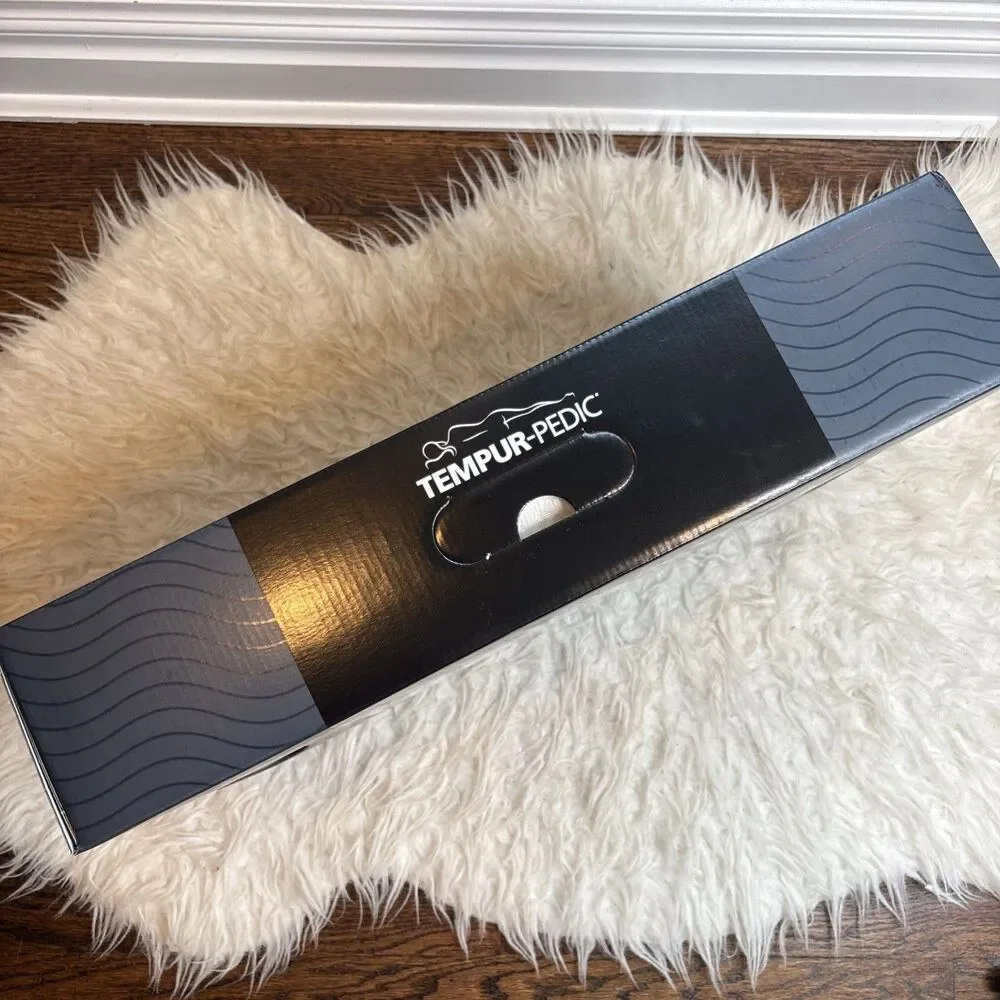 Tempur-Pedic Ergonomic Neck Pillow Extra Firm Medium Profile White NEW IN BOX
